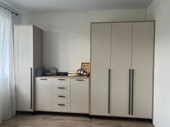 Шкаф 1360 3С2Я с ящиками Ева Сатин (Памир) в Урае - uraj.mebel-e96.ru